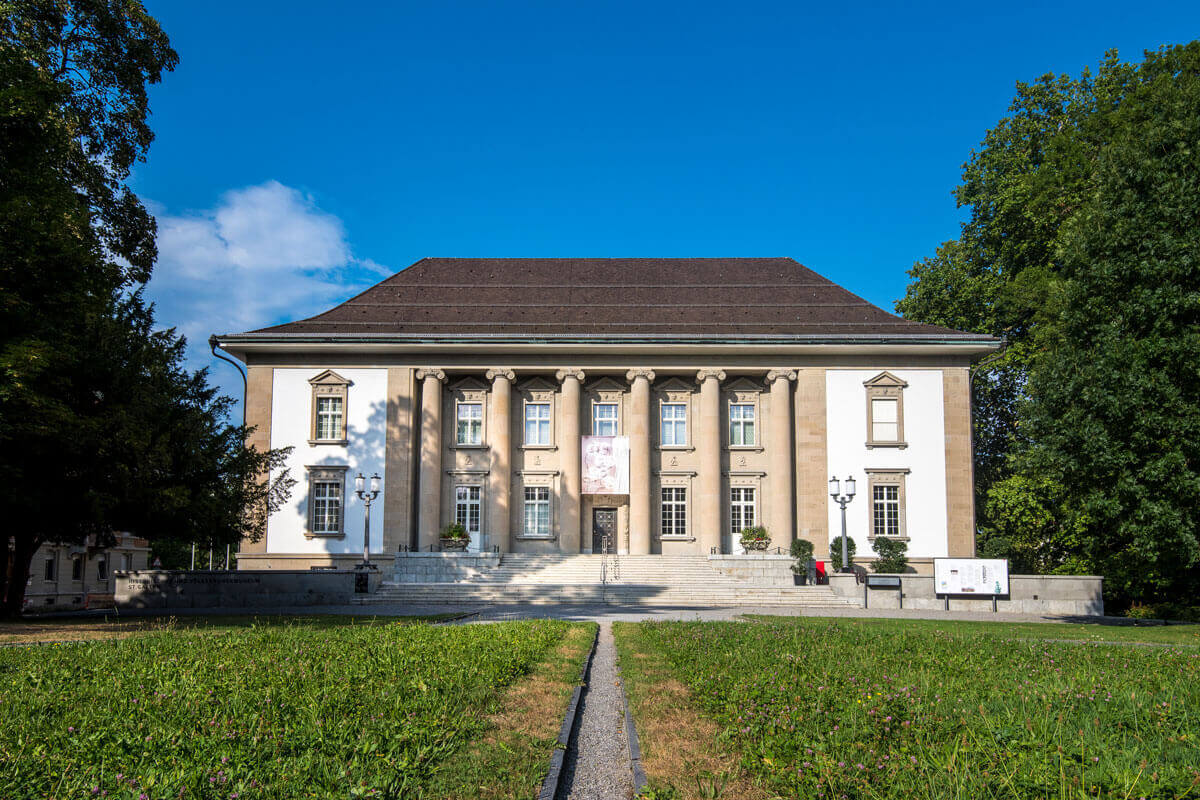 Folienverbund Schweiz UV Voelkerkundemuseum Schutzfolie